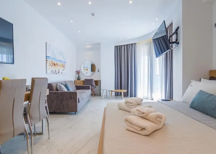 Kima Premium Aparthotel Pefkochori