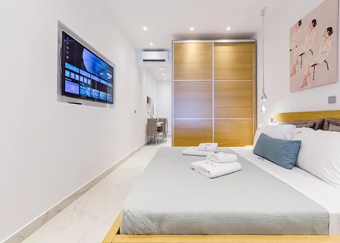 Kima Premium Aparthotel 4*