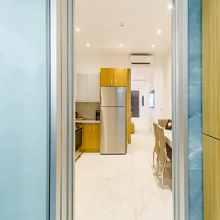 アパートホテル Kima Premium ペフコホリ